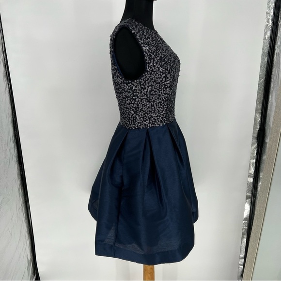 Monique‎ Lhuillier Embellished Fit and Flare Sparkle Navy Blue Tulle Cocktail 8 - Picture 7 of 15